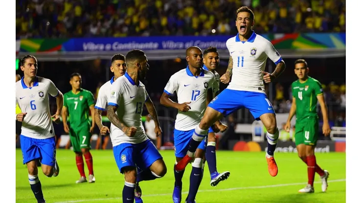 Brasil superó a Bolivia con dos goles de Coutinho y uno de Everton