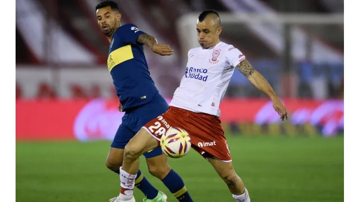 Christian Chimino durante el encuentro entre Huracán y Boca Juniors (Foto: Getty Images)