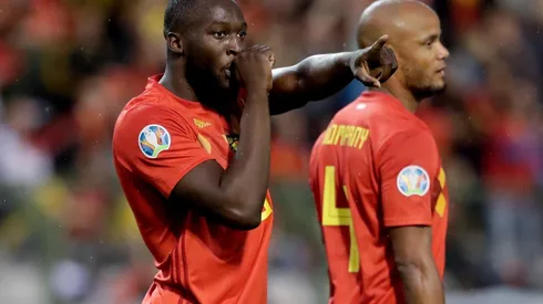 Lukaku marcó doblete frente a Escocia.