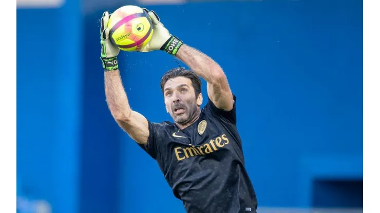Buffon cuando jugaba para PSG