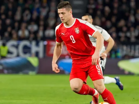 Jovic se manda feroz golazo en la paliza de Serbia a Lituania
