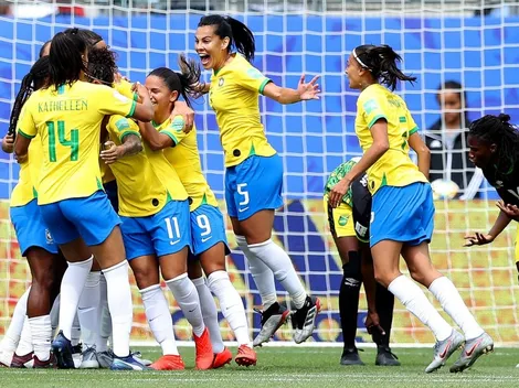 Brasil golea a Jamaica en su debut en el Mundial femenino