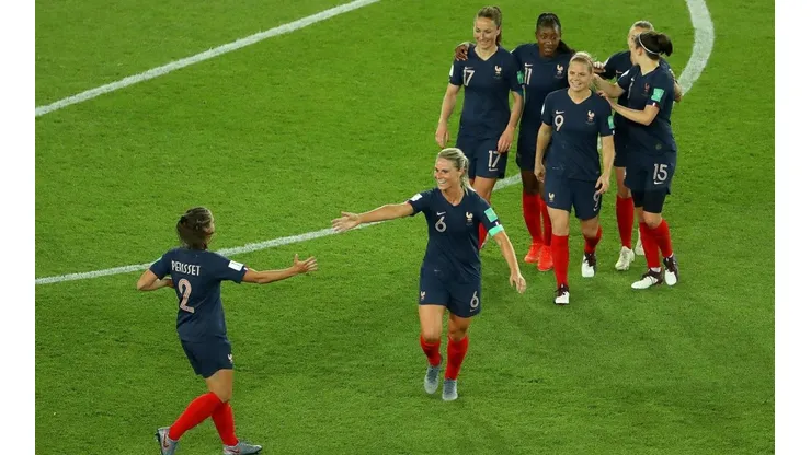 Francia celebra su triunfo ante Corea del Sur.
