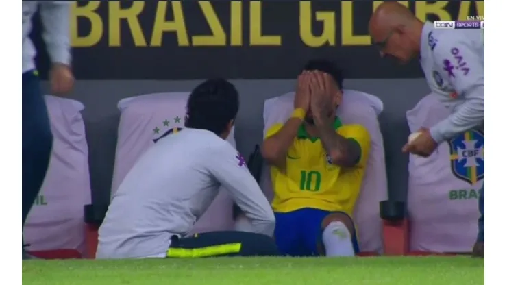 Neymar dejó la cancha y un par de horas después se confirmó el diagnóstico