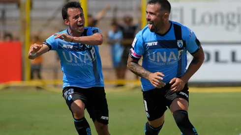 Iquique avanza a octavos de final