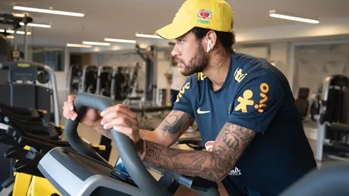 Neymar está en el ojo de la polémica en Brasil