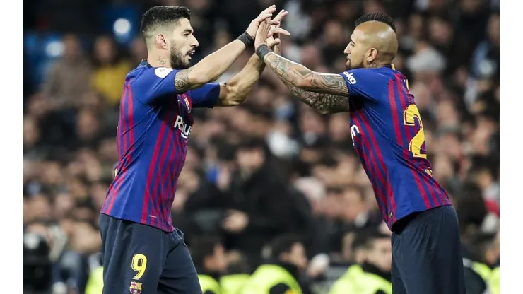Vidal y Suárez, compadres en el Barça y rivales en Copa América.