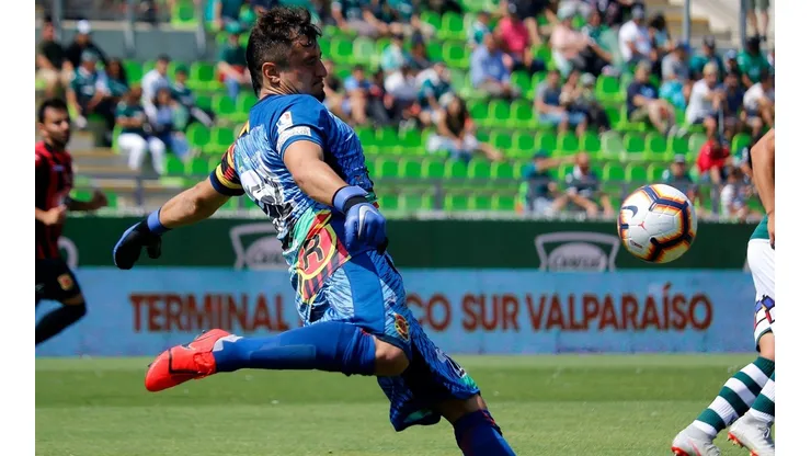 Nicolás Peric defendiendo a Rangers (Foto: Agencia Uno)