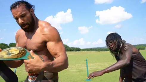 R-Truth pierde y recupera el título 24/7 mientras jugaba golf