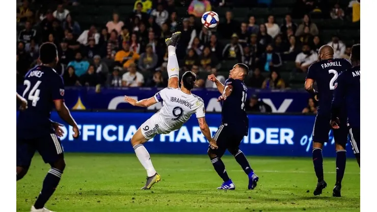 Ibrahimovic se manda feroz golazo de chilena en la derrota del LA Galaxy