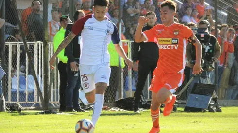 Santa Cruz le ganó al puntero Cobreloa.