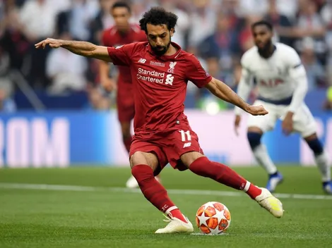 Liverpool abre la cuenta al minuto de juego con penal de Salah