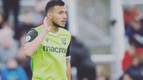 Rodrigo Gattas jugando por el York 9