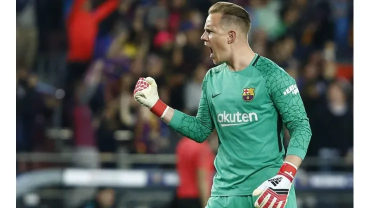 Ter Stegen emociona a la hinchada de Barcelona con emotiva carta