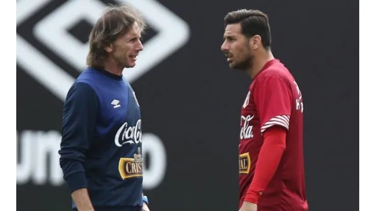 Guerra total en Perú entre Ricardo Gareca y Claudio Pizarro