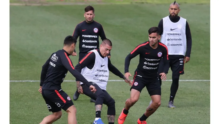 La Roja enfrentará a Colo Colo a puertas cerradas