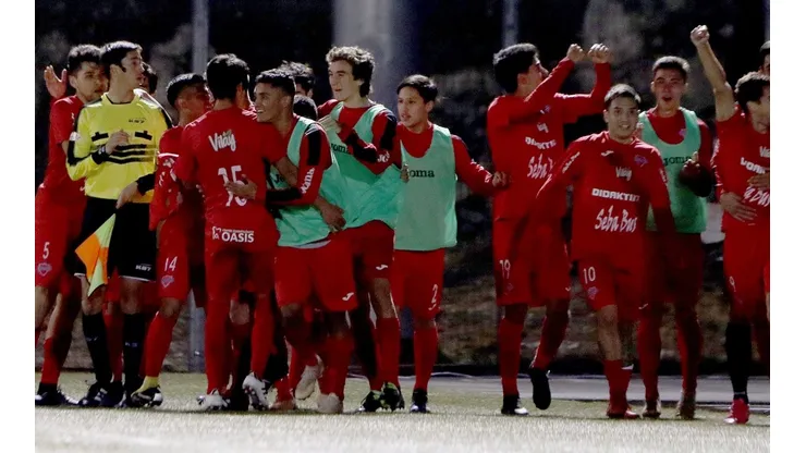 Ñublense jugó con juveniles y se llevó un triunfo importante en la Primera B