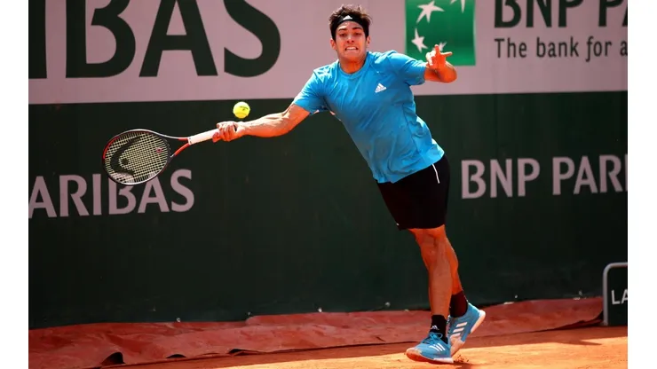 Garín eliminado de Roland Garros a manos de Wawrinka