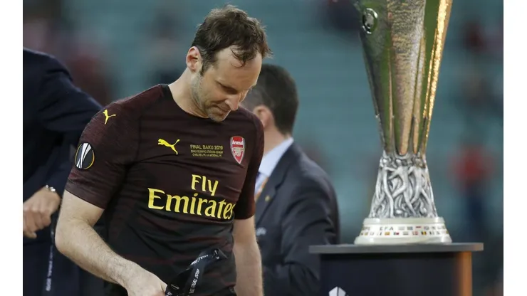 La Europa League no quiso premiar el último día de carrera de Cech.