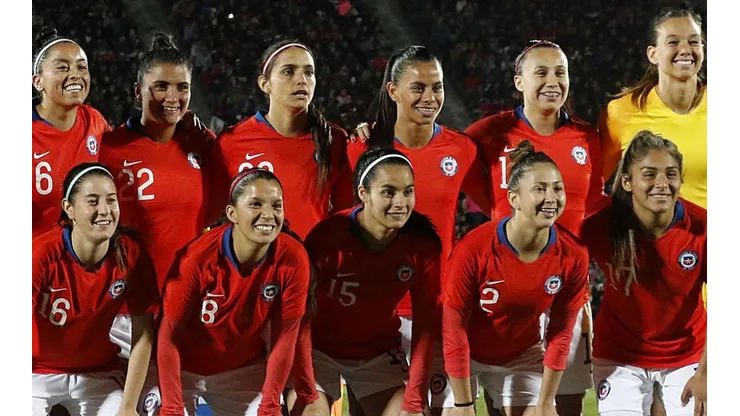 La Roja en el duelo contra Colombia.