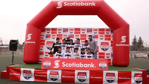 El Instituto Regional Federico Errázuriz manda en el Grupo A tras protagonizar dos goleadas