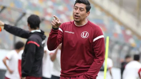 Nicolás Córdova cesado de sus labores en Universitario