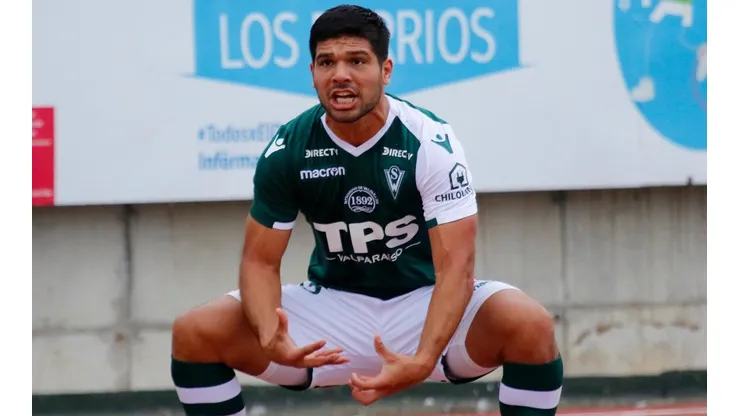 Celebración de Altamirano en Santiago Wanderers