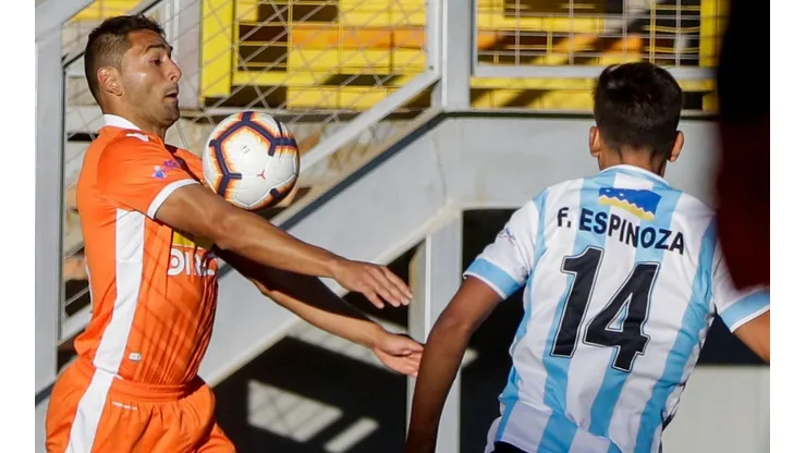 Cobreloa no pudo con diez jugadores. Magallanes no quiso con once