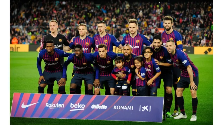Barcelona enfrenta en Sevilla al Valencia por la definición de la Copa del Rey.