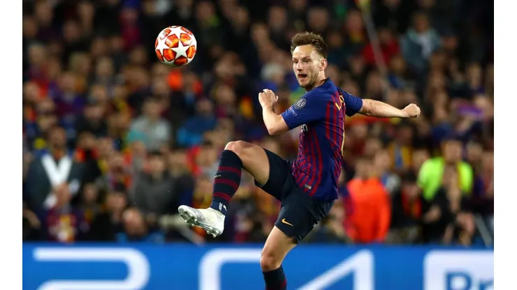 Ivan Rakitic jugando por el Barcelona