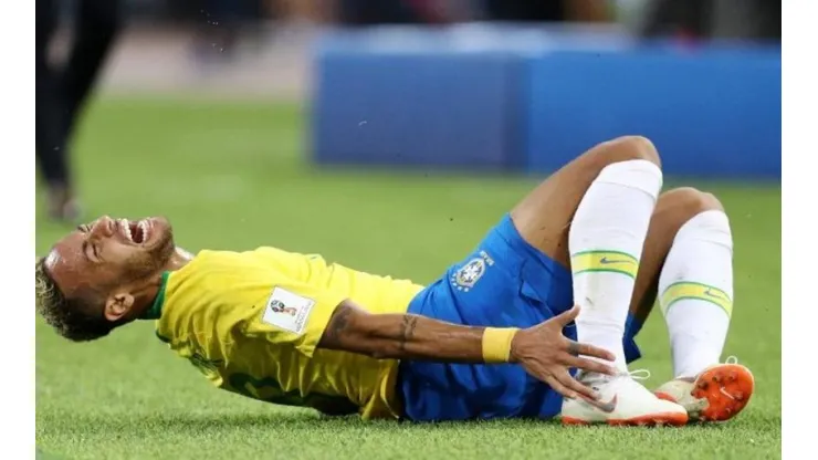 DT campeón del mundo sin piedad: "A Neymar los niños lo imitan tirándose"