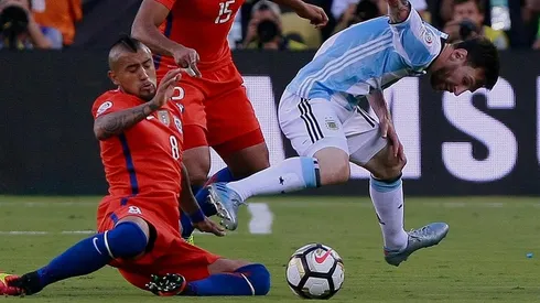 Arturo Vidal le ganó dos finales de Copa América a Lionel Messi