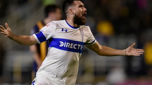 César Fuentes con la camiseta de la UC