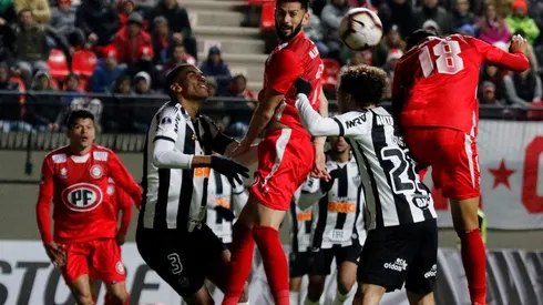 Franco Lobos se elevó más que todos para el gol del histórico triunfo de La Calera