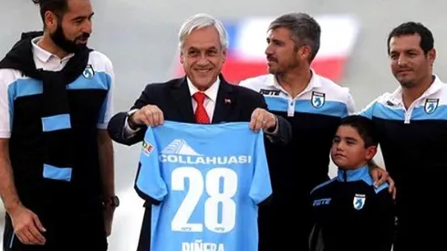 Sebastián Piñera con la camiseta de Iquique
