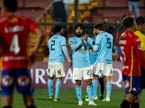 Noche negra para Unión Española: Cristal le gana 3-0 en Santa Laura