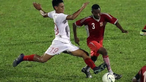 Araneda (izquierda) ya jugó en las cadetes de Barnechea antes de volver a Tahiti