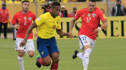 Antonio Valencia contra Chile