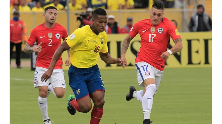 Antonio Valencia contra Chile