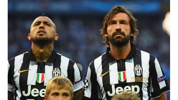 Vidal saluda a Pirlo por su cumpleaños: "Auguri maestro"
