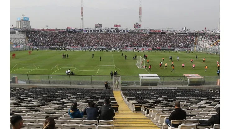 El arengazo de los hinchas de Colo Colo.