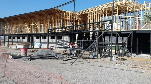 Parte de las obras del nuevo Edificio De Fútbol Joven de Unión San Felipe.