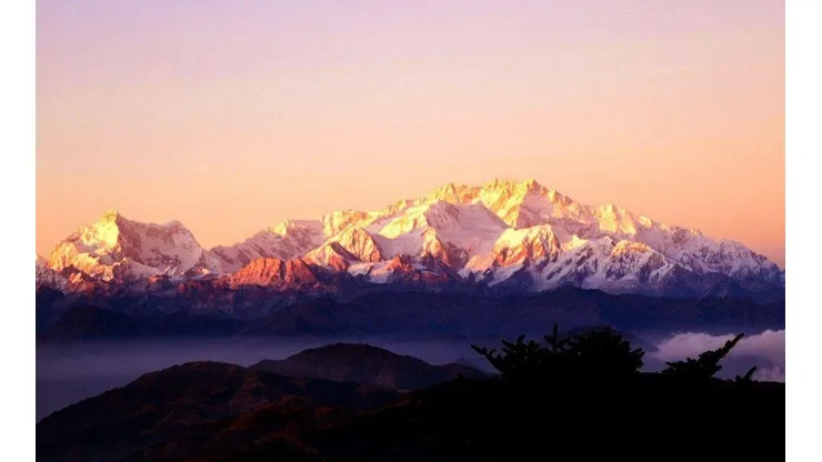 La vista del Kanchenjunga y sus 8.586 metros sobre el nivel del mar