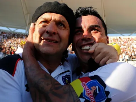 Esteban Paredes le cierra la puerta a Mosa: "Quiero seguir en Colo Colo, pero como funcionario"