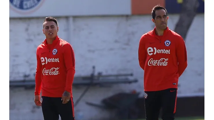 Eduardo Vargas y Claudio Bravo serán las novedades en la prenómina de la Roja