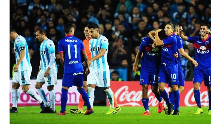 Racing de los chilenos se despidió de la Copa de la Superliga.