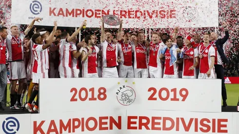 Ajax es campeón de Holanda después de cinco años