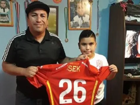 La camiseta de Unión Española quedó en manos de su hijo y padre