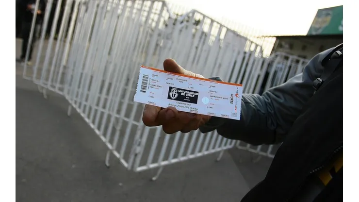 Entradas del Superclásico entre la U y Colo Colo