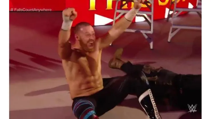 Sami Zayn vence a Braun Strowman y le quita el puesto en Money In The Bank
